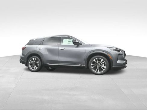 Certified 2025 INFINITI QX60 Luxe image 35