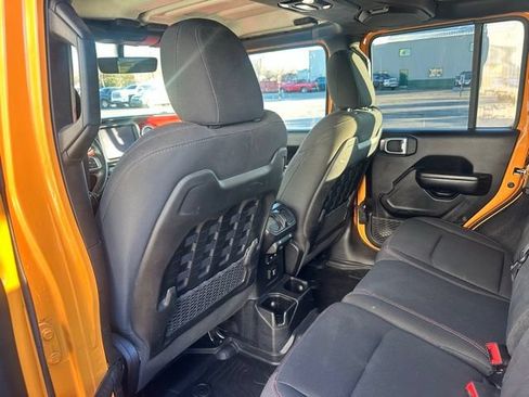 Used 2021 Jeep Wrangler Unlimited Rubicon AWD/4WD image 23