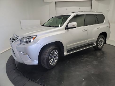 Used 2014 Lexus GX 460 Luxury image 3
