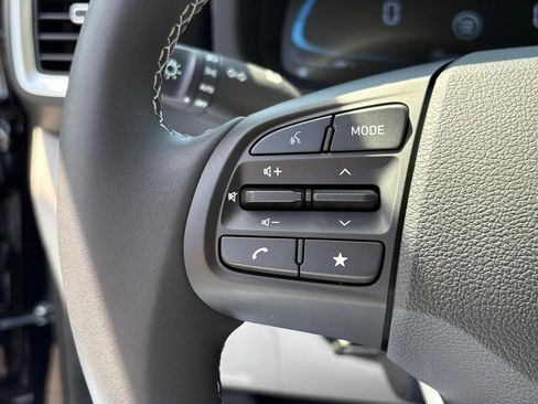 New 2026 Hyundai Venue SEL FWD image 52