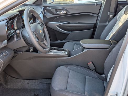 New 2026 Chevrolet Trax LS w/ LS Convenience Package image 18