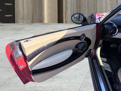 Used 2010 MINI Cooper S w/ Premium Pkg image 14