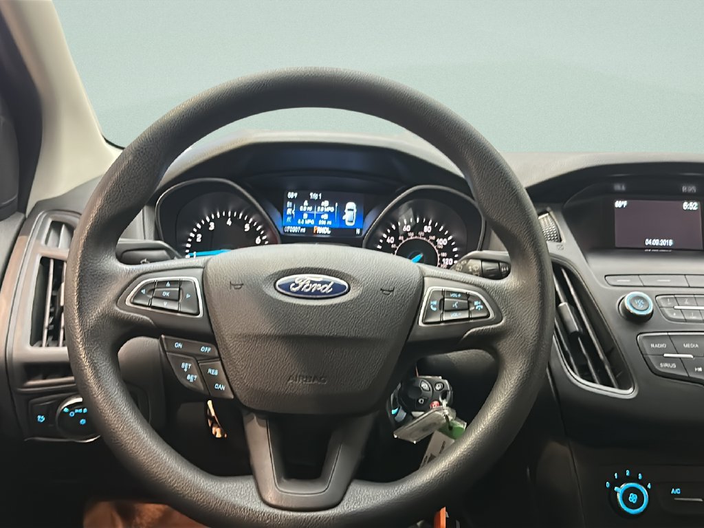 Used 2018 Ford Focus SE FWD image 20