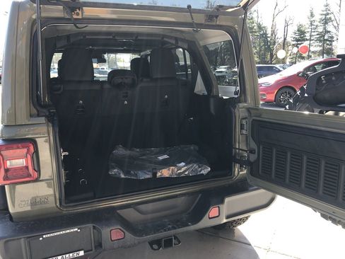New 2026 Jeep Wrangler Unlimited Rubicon image 9