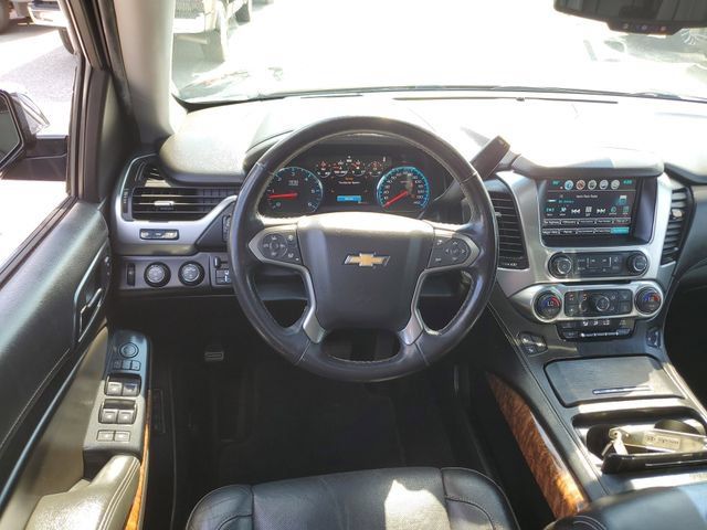 Used 2017 Chevrolet Suburban Premier AWD/4WD image 11