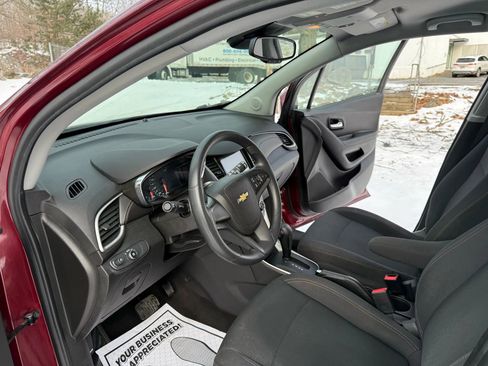 Used 2017 Chevrolet Trax LS w/ LPO, Cargo Package image 24