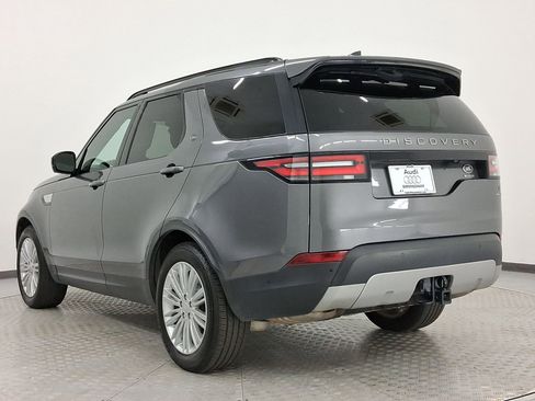 Used 2018 Land Rover Discovery HSE image 3