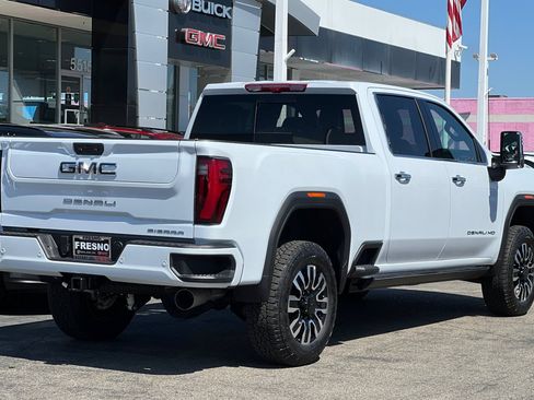 New 2026 GMC Sierra 3500 Denali Ultimate AWD/4WD image 4