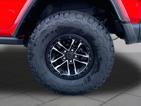 Used 2026 Jeep Wrangler Unlimited Rubicon AWD/4WD image 10