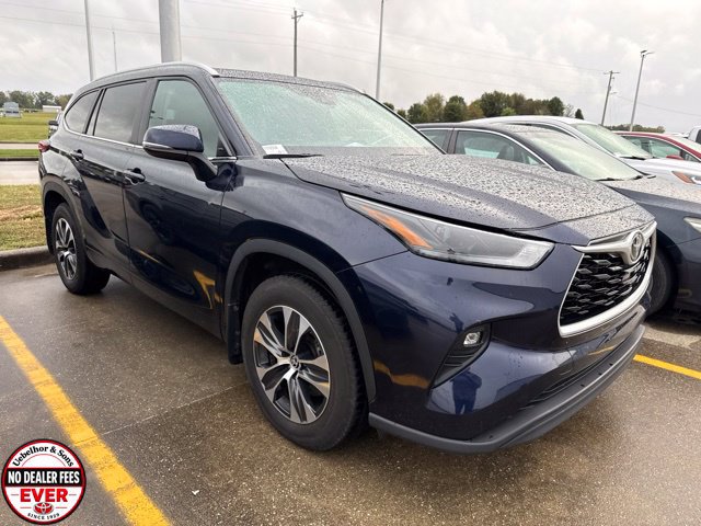 Used 2023 Toyota Highlander XLE FWD image 10