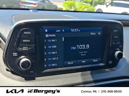 Used 2020 Hyundai Santa Fe SE FWD image 18