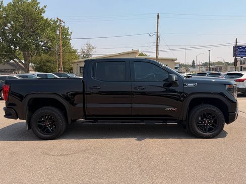 Used 2024 GMC Sierra 1500 AT4 w/ AT4 Preferred Package AWD/4WD image 6
