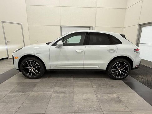 Used 2026 Porsche Macan image 2