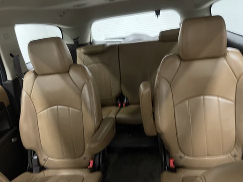 Used 2014 Buick Enclave Leather w/ Trailering Provision Package image 11