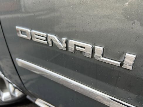 Used 2018 GMC Yukon XL Denali w/ Open Road Package image 40
