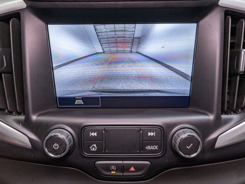 Used 2024 GMC Terrain SLT w/ Infotainment Package II FWD image 22