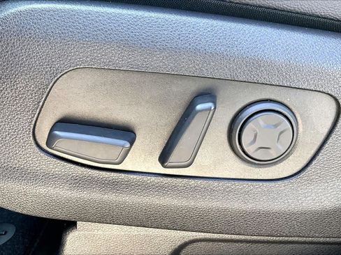 Used 2024 Kia Carnival SX Prestige FWD image 33