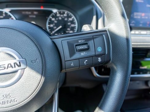 Used 2021 Nissan Rogue SV image 23