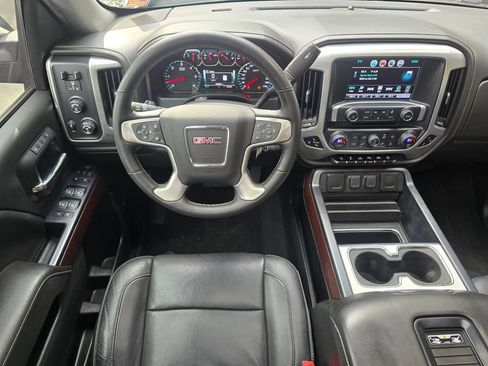 Used 2018 GMC Sierra 1500 SLT AWD/4WD image 11