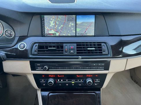 Used 2011 BMW 535i xDrive Sedan image 35