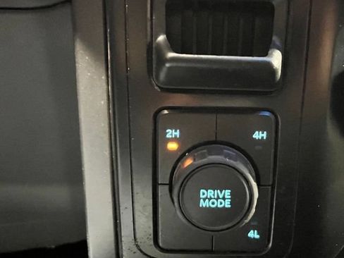 Used 2023 Ford F150 XLT AWD/4WD image 25