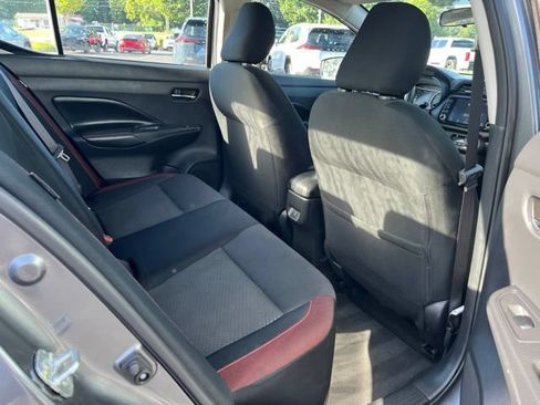 Used 2024 Nissan Versa SR FWD image 17