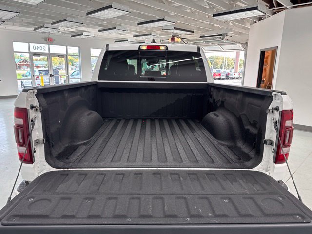 Used 2023 RAM 1500 Limited w/ Body-Colour Bumper Group AWD/4WD image 14