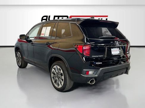 Used 2024 Honda Passport EX-L image 5