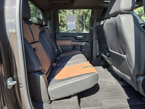 Used 2021 Chevrolet Silverado 3500 High Country w/ Z71 Off-Road Package AWD/4WD image 37