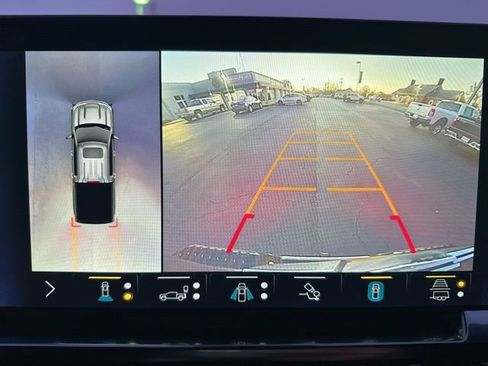 Used 2022 Chevrolet Silverado 1500 LTZ w/ LTZ Premium Package image 34