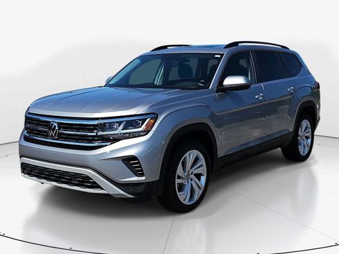 Used 2023 Volkswagen Atlas SE w/ Panoramic Sunroof Package FWD image 8