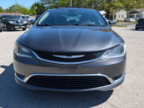 Used 2015 Chrysler 200 Limited w/ Convenience Group image 8