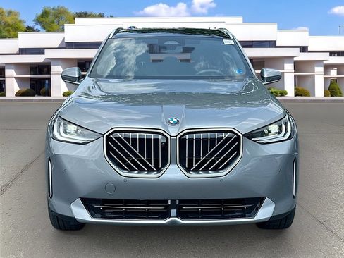 New 2026 BMW X3 xDrive30i w/ Premium Package AWD/4WD image 2