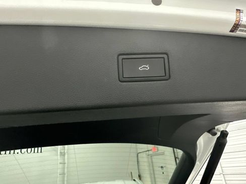 Used 2024 Volkswagen Tiguan Wolfsburg Edition FWD image 29