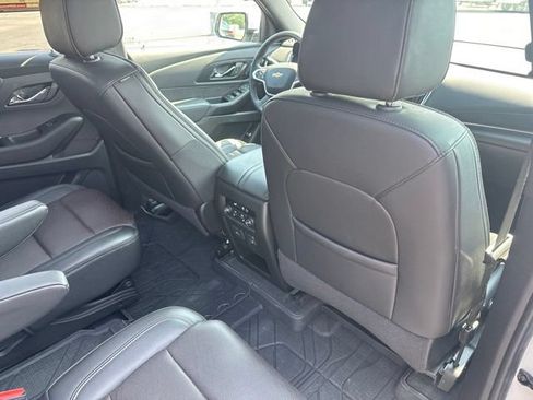 Used 2023 Chevrolet Traverse High Country w/ LPO, Floor Liner Package FWD image 17