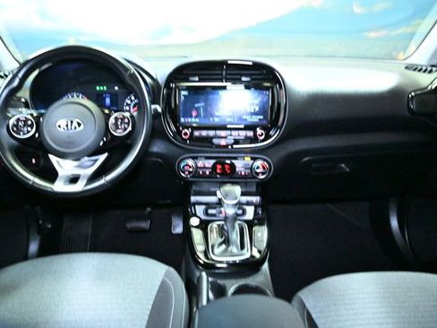 Used 2021 Kia Soul EX image 44