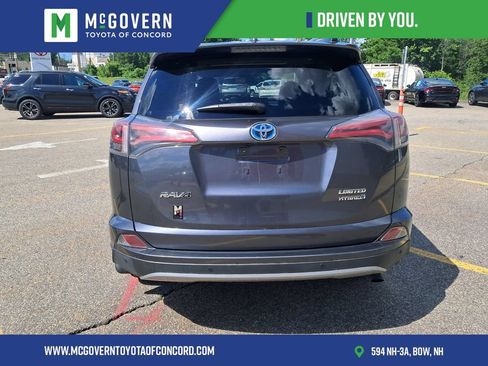 Used 2017 Toyota RAV4 Limited w/ Carpet Mat Package AWD/4WD image 4