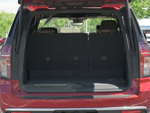 Used 2023 Chevrolet Tahoe High Country w/ Advanced Technology Package image 40