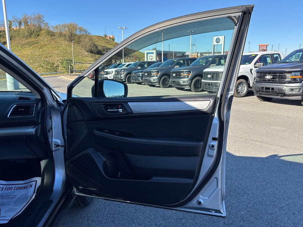 Used 2019 Subaru Outback 2.5i Premium AWD/4WD image 54