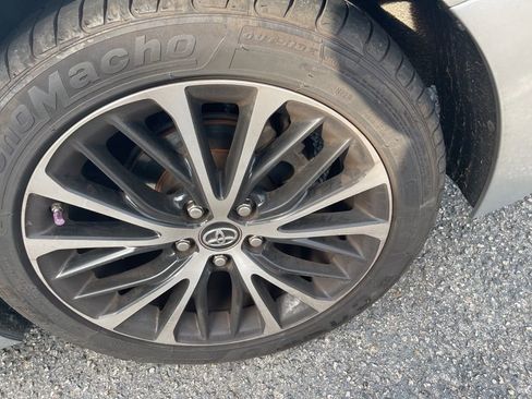 Used 2019 Toyota Camry SE image 10