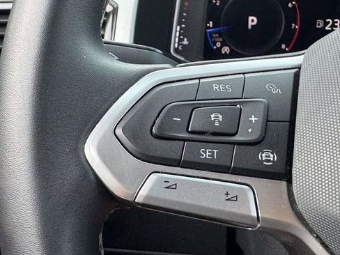 Used 2023 Volkswagen Atlas SE AWD/4WD image 26