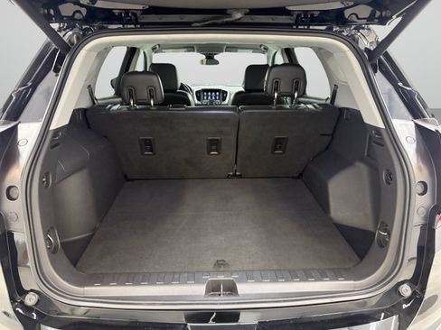 Used 2020 GMC Terrain SLT w/ Preferred Package AWD/4WD image 8
