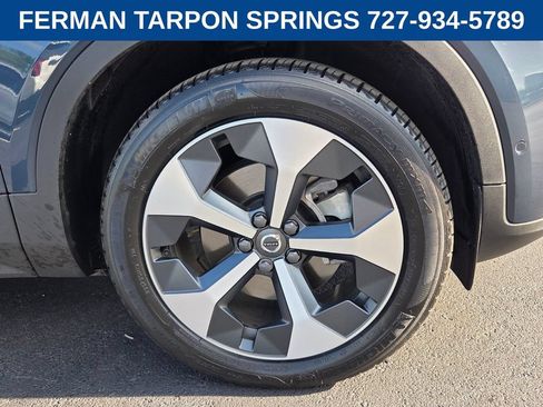 Certified 2026 Volvo XC40 B4 Plus w/ Protection Package Premier FWD image 11