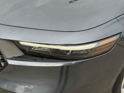 Used 2025 Honda Accord LX image 35