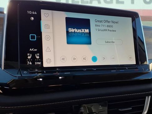 Used 2024 Volkswagen Atlas SE image 18