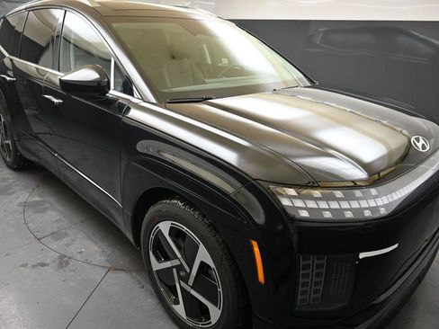 Used 2026 Hyundai Ioniq 9 Calligraphy image 6