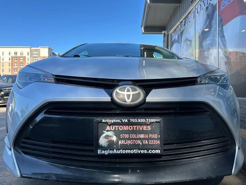 Used 2017 Toyota Corolla XLE w/ Carpet Mat Package (TMS) image 7