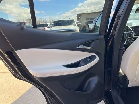 Used 2024 Buick Encore GX Avenir w/ Avenir Convenience Package FWD image 23