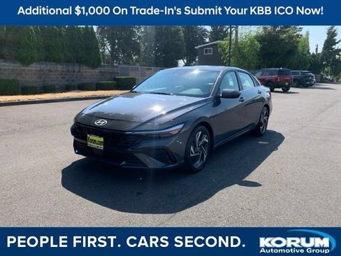 Used 2024 Hyundai Elantra SEL w/ Convenience Package FWD image 1