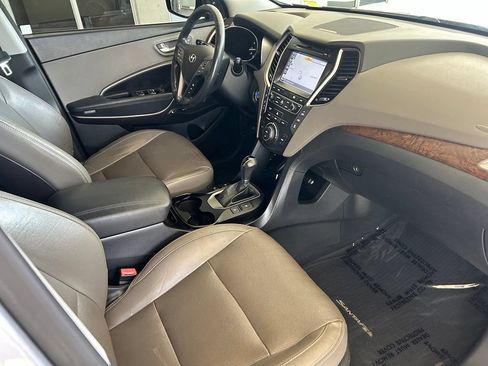 Used 2017 Hyundai Santa Fe Limited AWD/4WD image 28